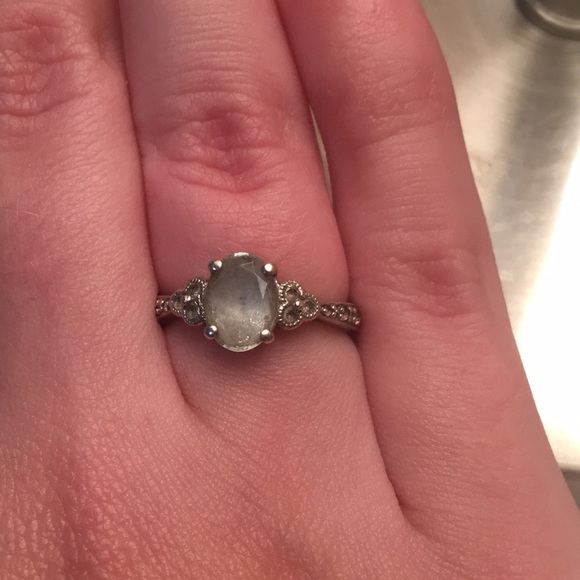 Genuine Aquamarine Ring - Picture 2 of 5